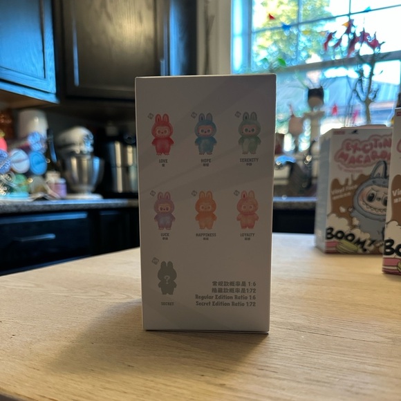 POP MART | The Monsters Labubu Big into Energy Series Vinyl Plush Box - Hope - Picture 9 of 12